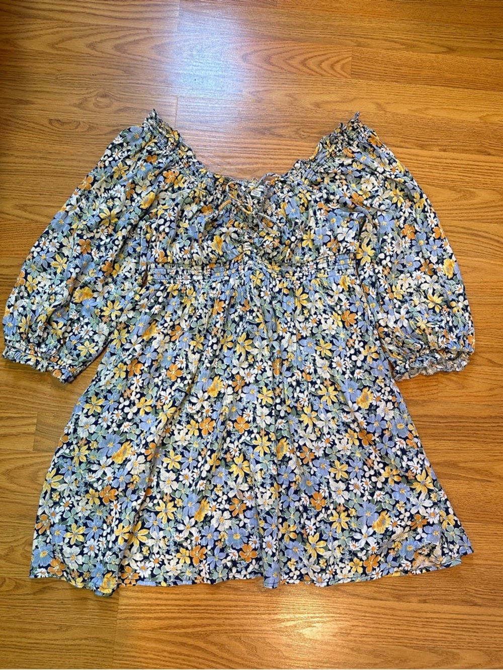 American Eagle Outfitters Floral Off-Shoulder dress size M